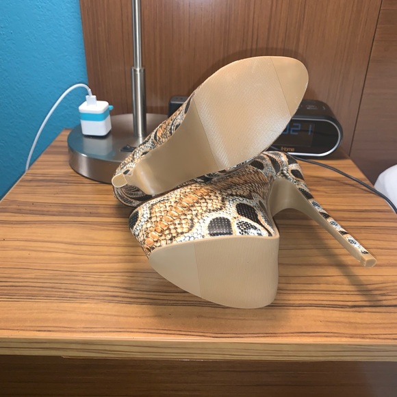Python (fake python) skin heels - Picture 4 of 4